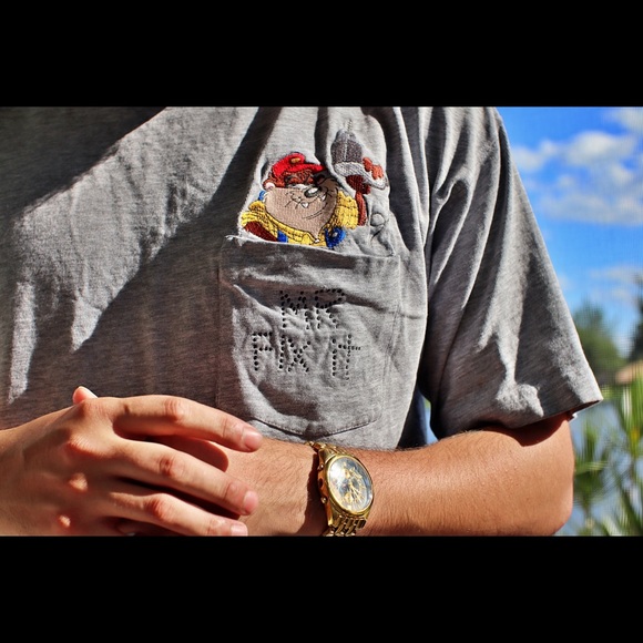 Vintage Tazz shirt - Picture 2 of 3